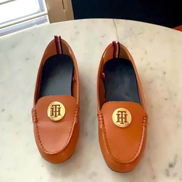 Tommy Hilfiger Shoes - Tommy Hilfiger Women’s Loafer 8.5M